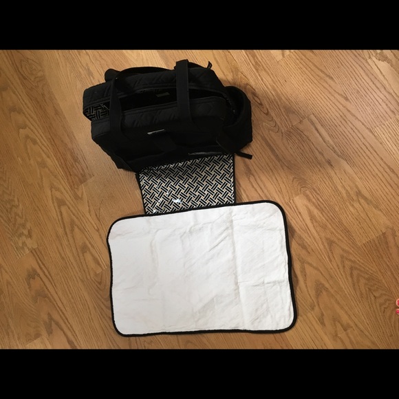 Vera Bradley Diaper Bag - Picture 3 of 3